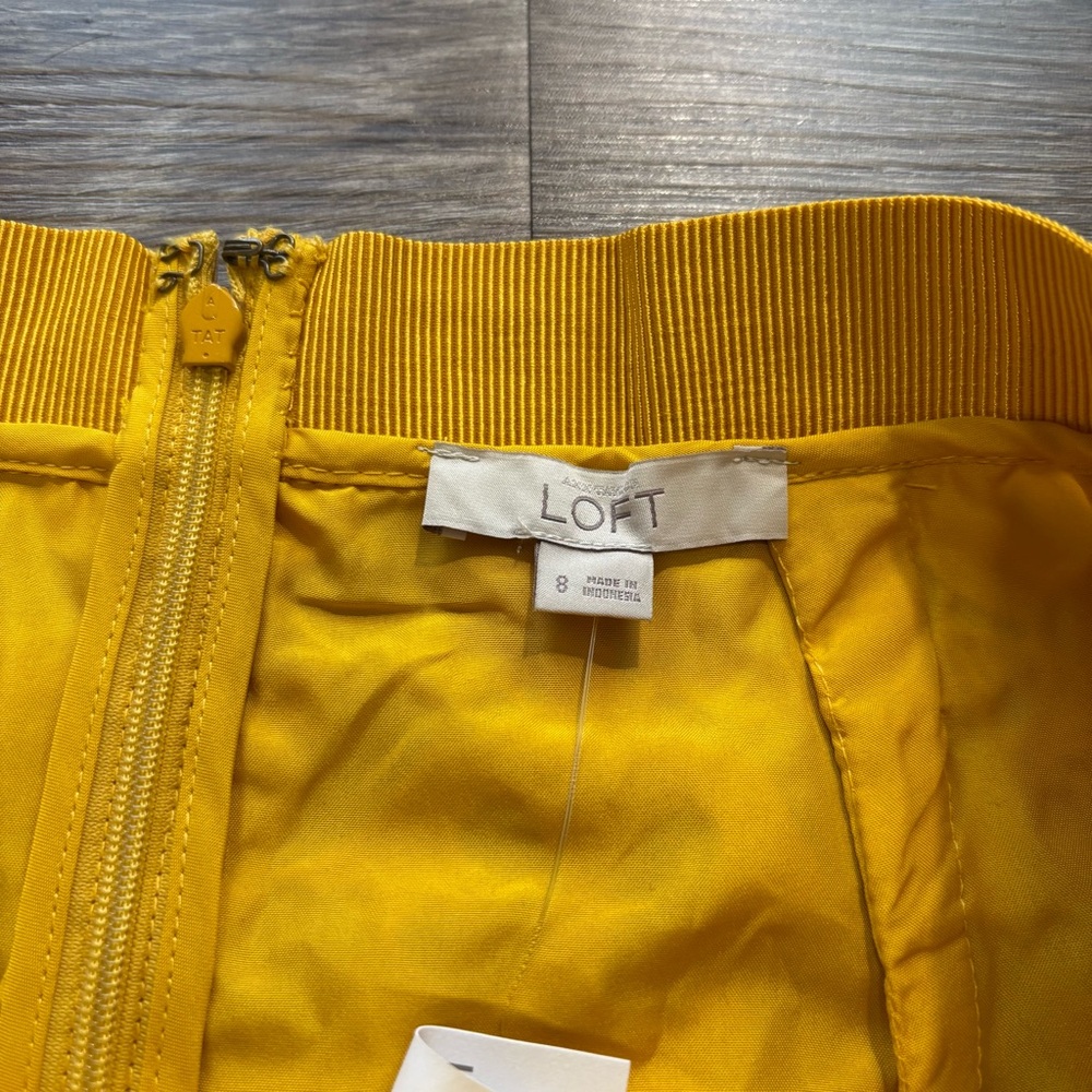 NWT Ann Taylor Skirt - Picture 3 of 4
